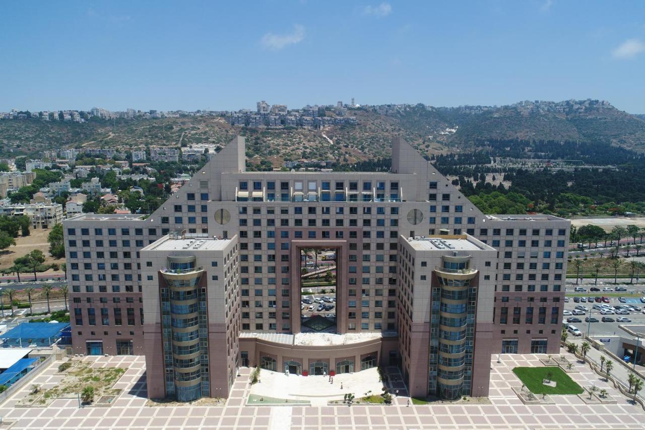 Almogim- Almog Building Haifa Exterior photo